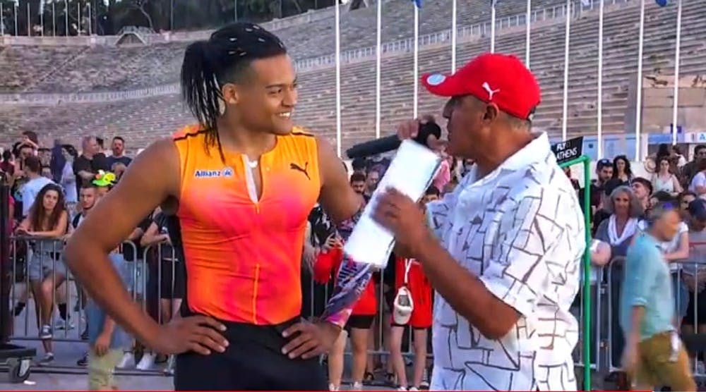 Δημήτρης Ηλιάκης: Η γνώριμη φωνή των αγώνων αποκαλύπτεται στο Runbeat! runbeat.gr